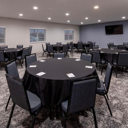 Grandstay Hotel & Suites Algona Exteriör bild