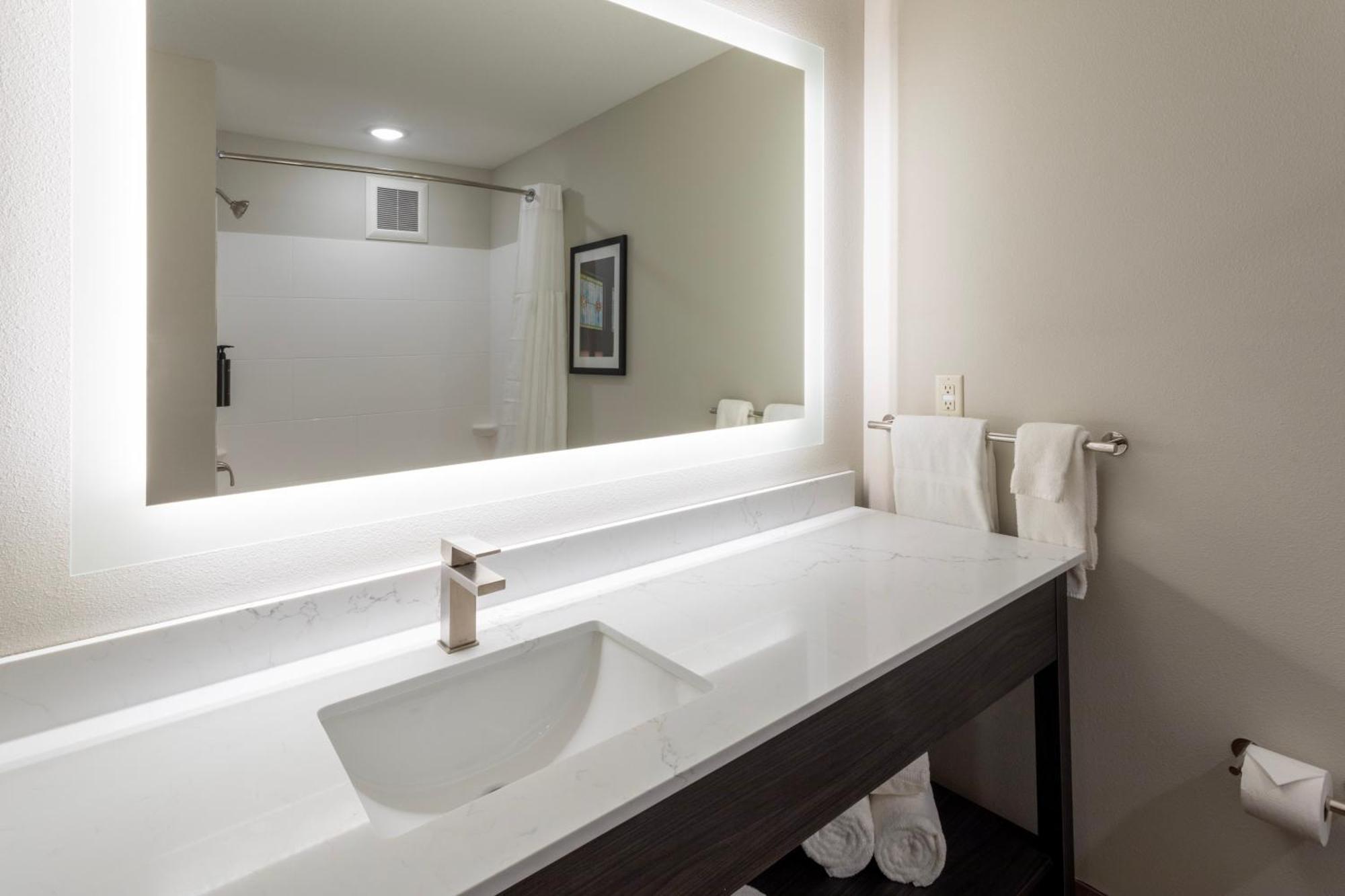 Grandstay Hotel & Suites Algona Exteriör bild